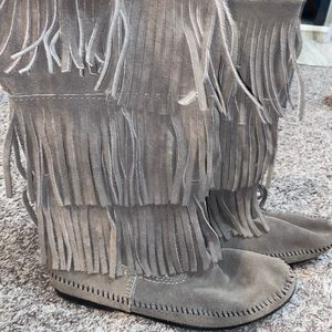 Minnetonka 3 Layer Fringe Boots